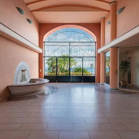 Apartment Admiral Plaza, Superbe 2p Vue Au Coeur De Menton